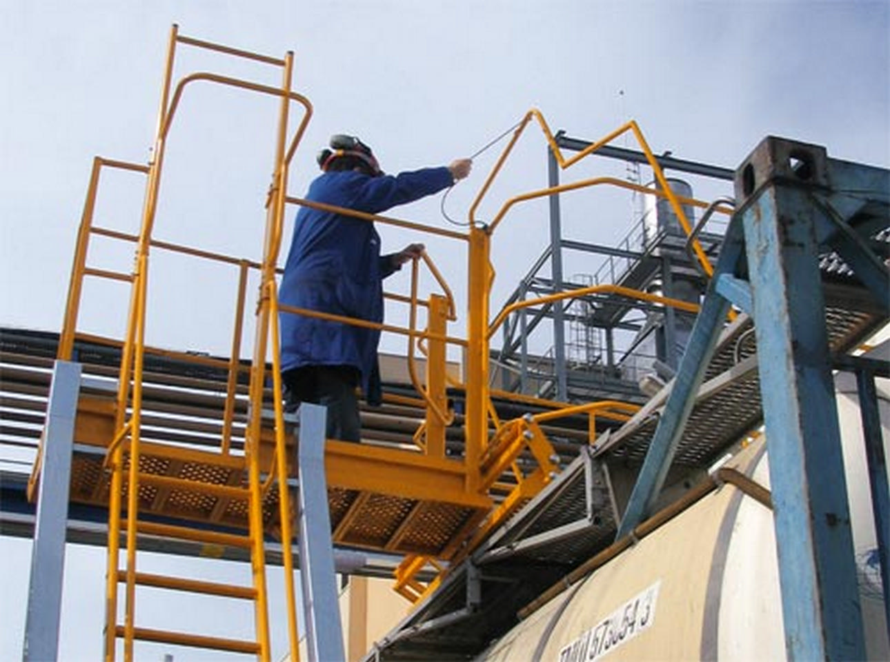 Escaleras móviles para cisternas